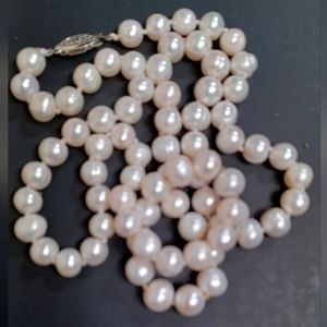 Pearls Necklace 8-9mm White
